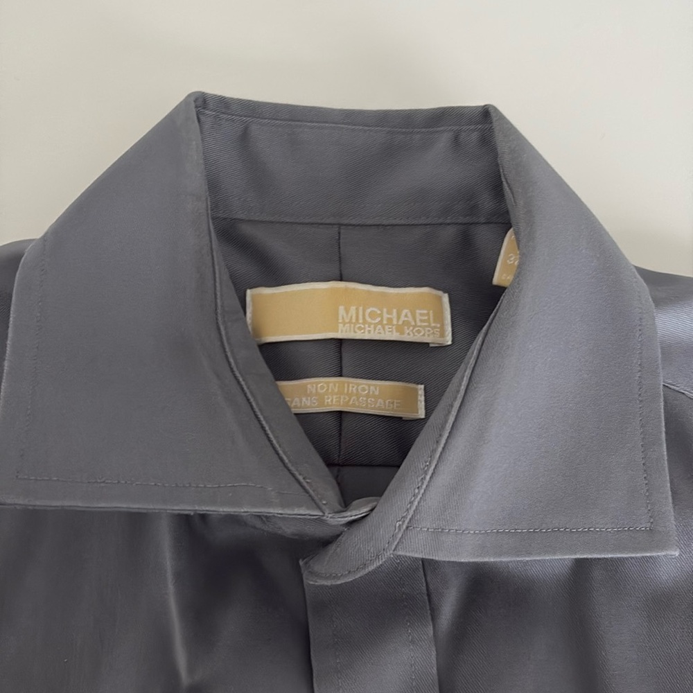 15 1/2 32/33 Men’s Michael Kors No Iron Long Sleeve Gray Dress Shirt
